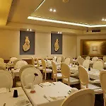 Real Parque Отель 4*
