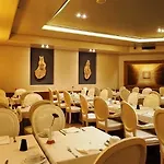 Otel Real Parque 4*