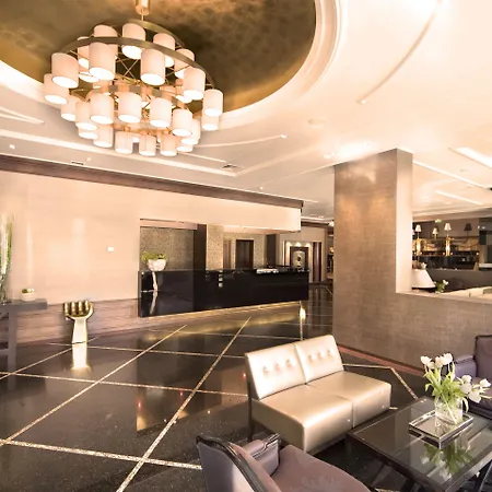 Hotel Real Parque