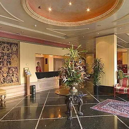 Real Parque Hotell 4*