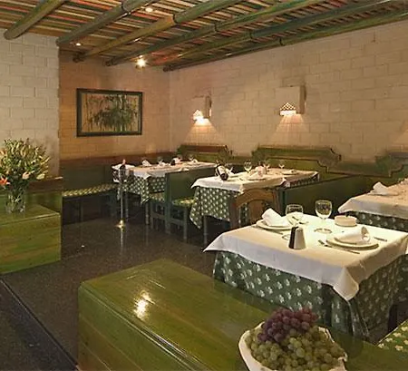 Real Parque Hotell 4*