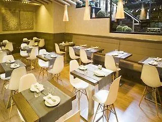 Hotell Real Parque 4*