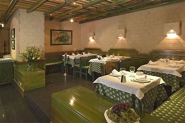 Real Parque Hotel 4*