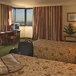 Hotel Real Parque 4*